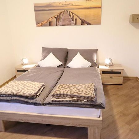 קושהאבן Gaestehaus Zum Surgrund מראה חיצוני תמונה